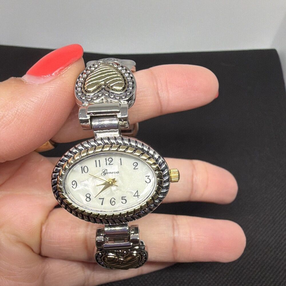 Geneva Heart Link Watch Silver Gold Tone Bracelet Women’s watch New Battery